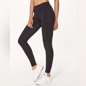 Lululemon Speed Up Tight *Full-On Luxtreme 28"
Black size 4 EUC